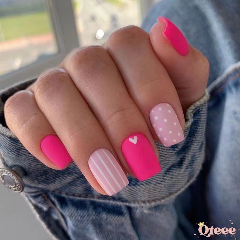 12 Easy Valentine S Day Nail Ideas You